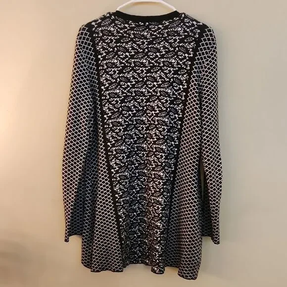 Belldini Black and White Knit Opem Cardigan Size XL - Picture 4 of 6